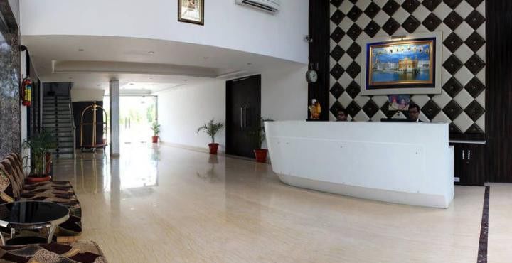 Sheetal International Rain Basera Rāipur 外观 照片